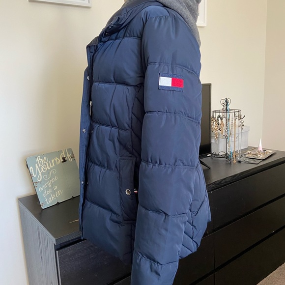 Tommy Hilfiger Winter Jacket - Picture 3 of 7